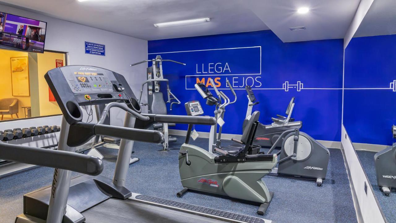 Holiday Inn Express Chihuahua By Ihg Экстерьер фото