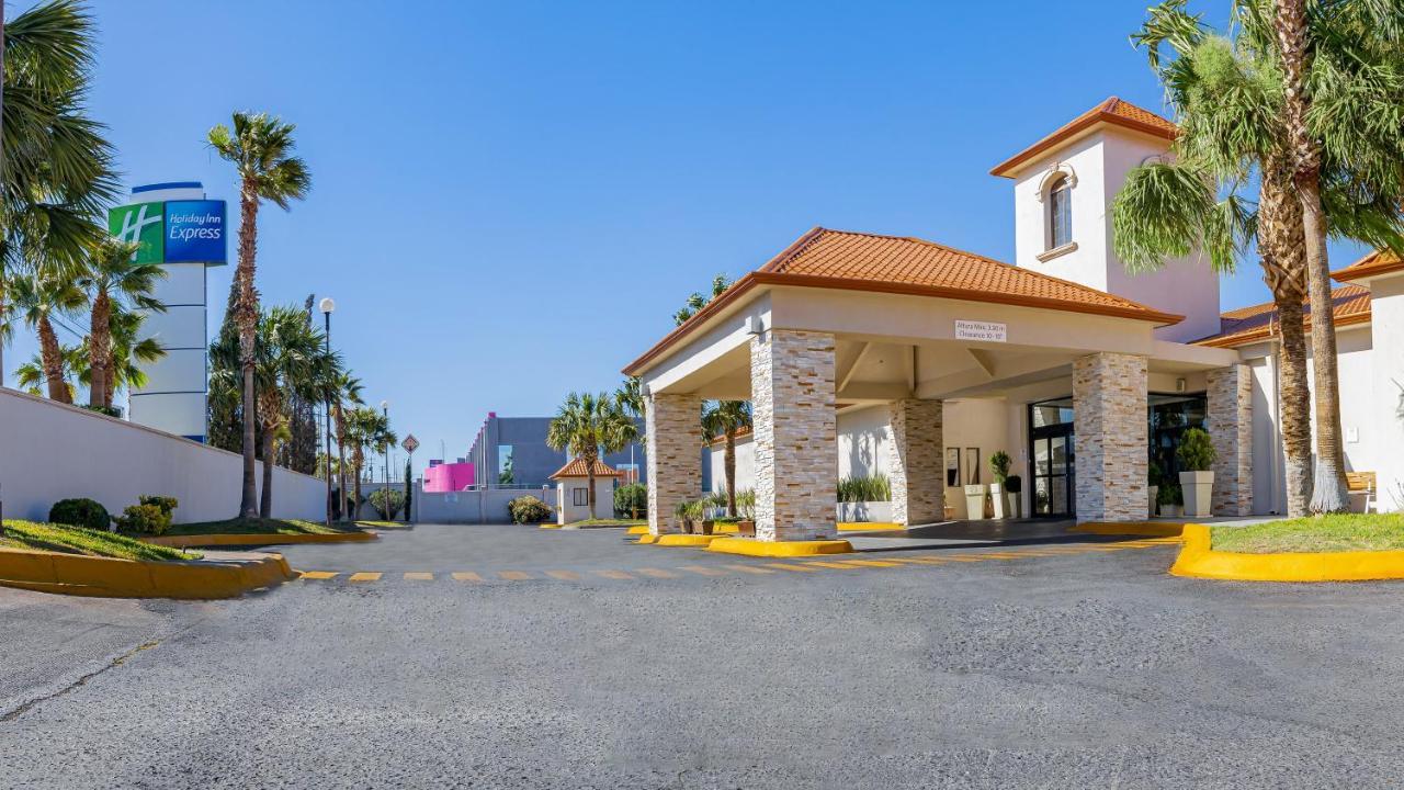 Holiday Inn Express Chihuahua, An Ihg Hotel Экстерьер фото